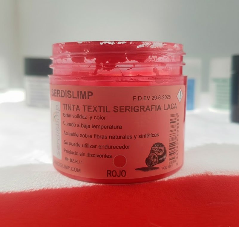 Tinta textil roja